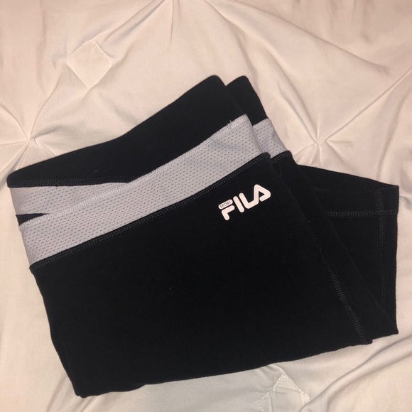 how do you pronounce fila
